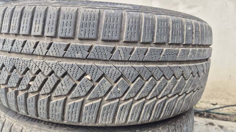 Continental 215/45 R18 Zimska