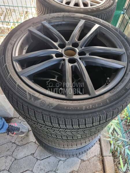 Hankook 225/45 R18 Zimska