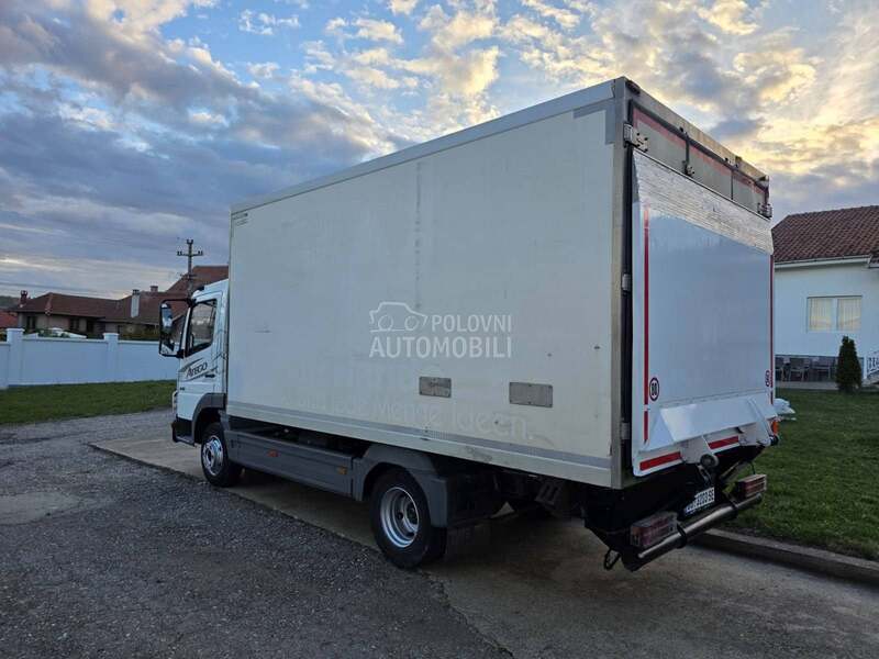 Mercedes Benz atego 818