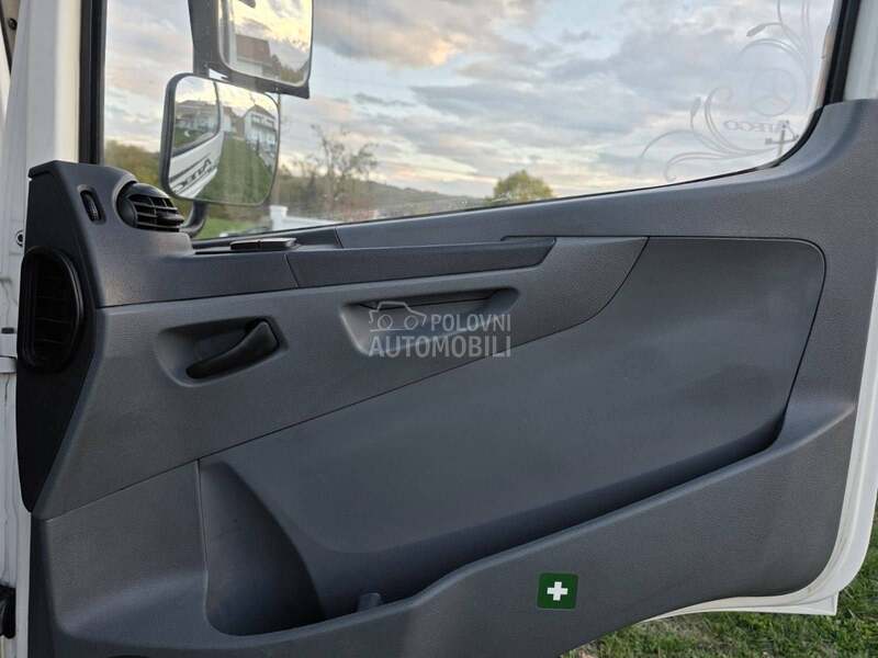 Mercedes Benz atego 818