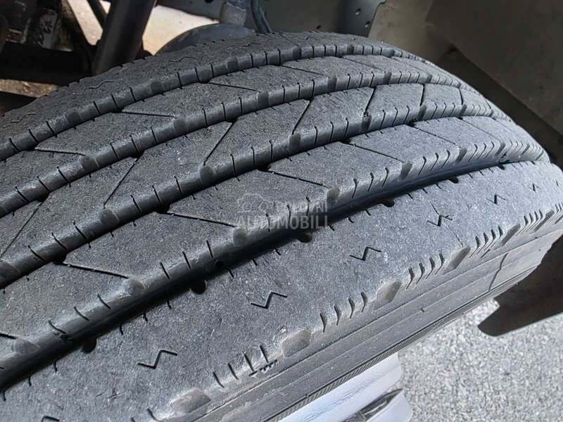 Mercedes Benz atego 818