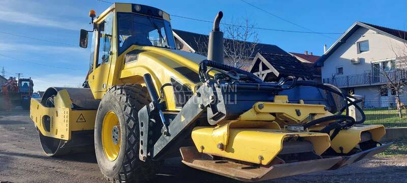BOMAG BW 213 DH4