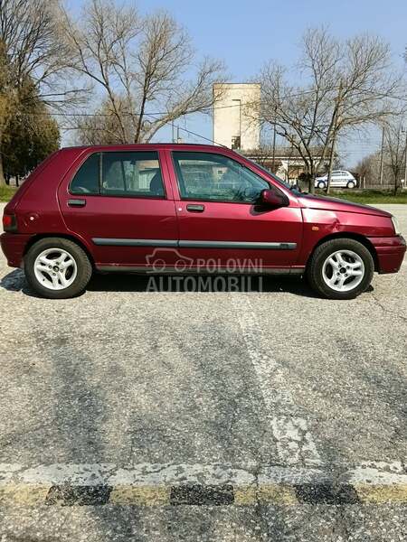 Renault Clio 