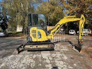 Komatsu pc35mr2