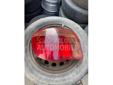 desno stop svetlo za Toyota Yaris