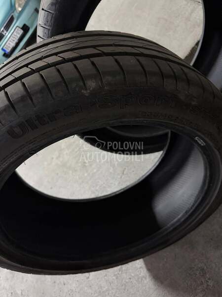 Starmaxx 255/40 R19 Letnja