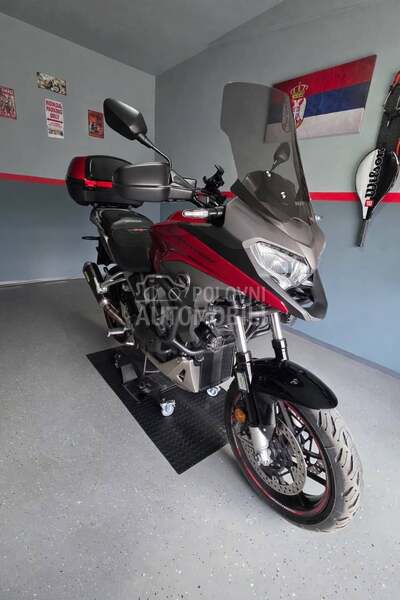 Honda vfr 800 X crossrunner