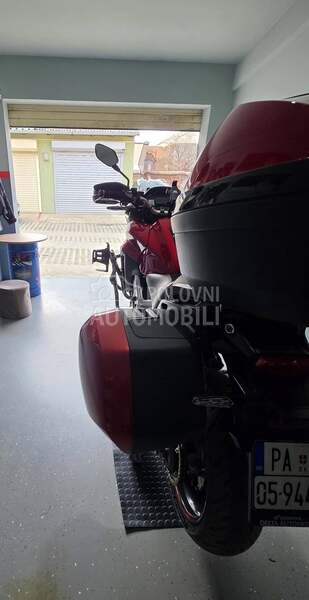 Honda vfr 800 X crossrunner