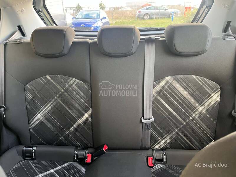 Opel Corsa E 1.4 90HP