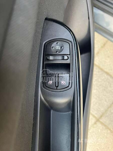 Opel Corsa E 1.4 90HP