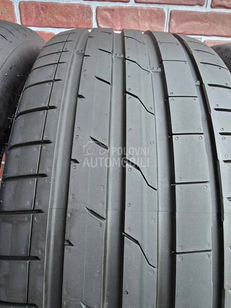 Hankook 225/45 R18 Letnja