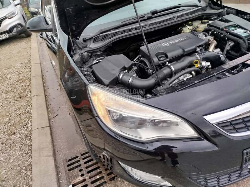 Opel Astra J 1.7cdti COSMO