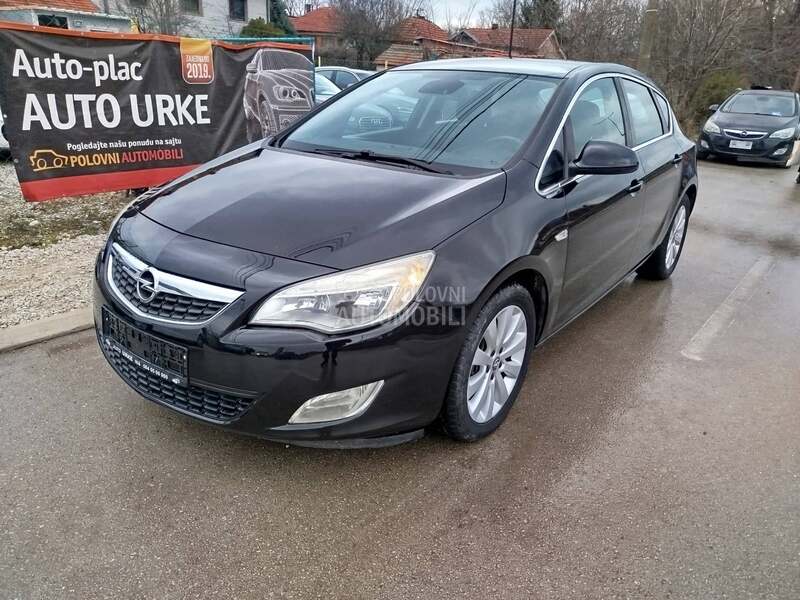 Opel Astra J 1.7cdti COSMO