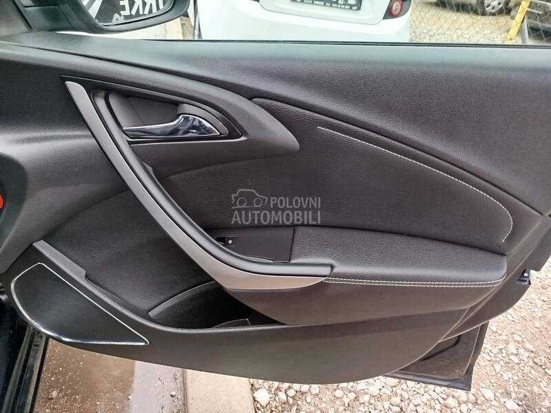 Opel Astra J 1.7cdti COSMO