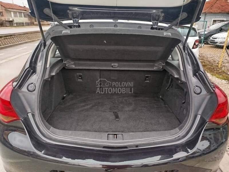 Opel Astra J 1.7cdti COSMO