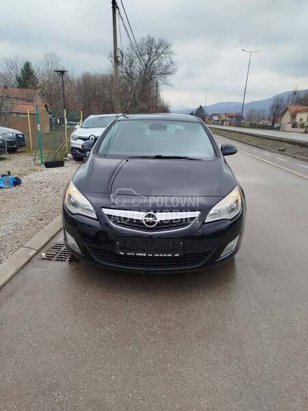 Opel Astra J 1.7cdti COSMO