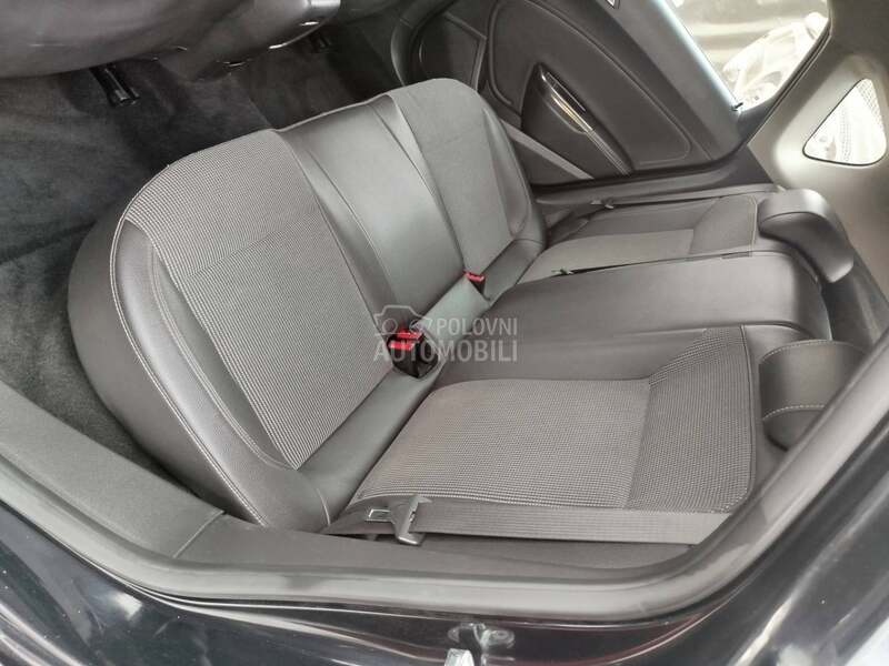 Opel Astra J 1.7cdti COSMO