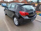 Opel Astra J 1.7cdti COSMO