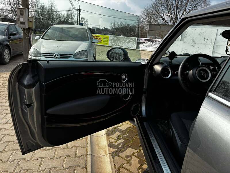 MINI Cooper 
