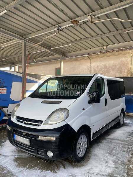 Opel Vivaro 