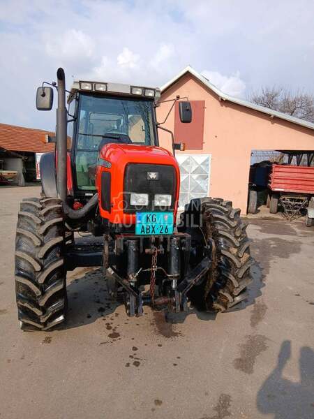 Massey Ferguson 8240