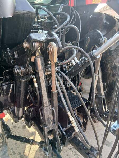 Massey Ferguson 8240