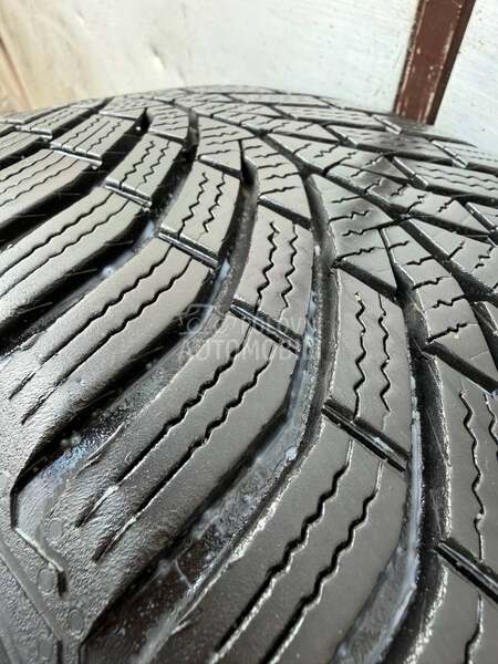 Continental 205/55 R16 Zimska