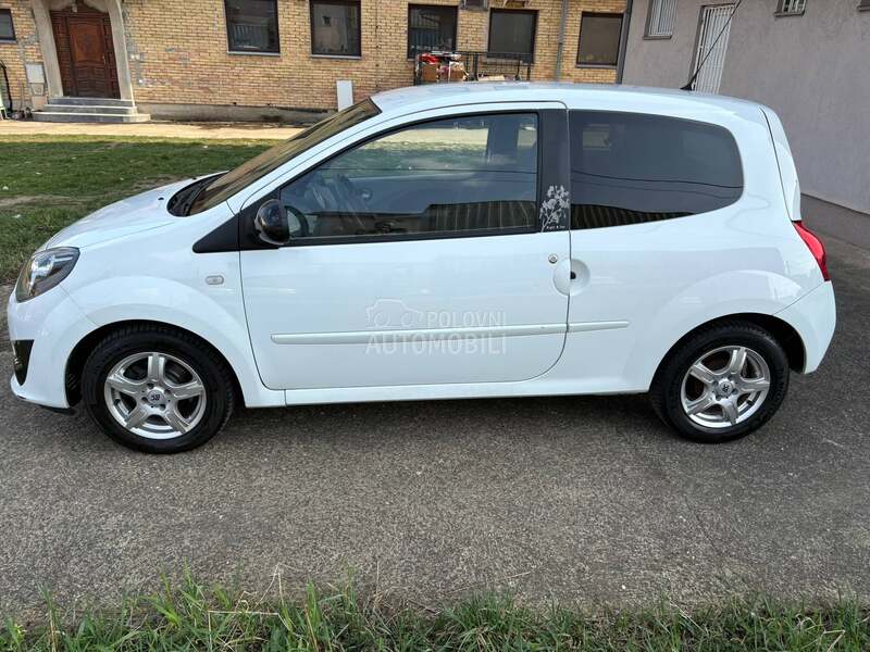 Renault Twingo NIGHT DAY