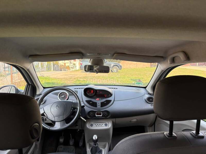 Renault Twingo NIGHT DAY