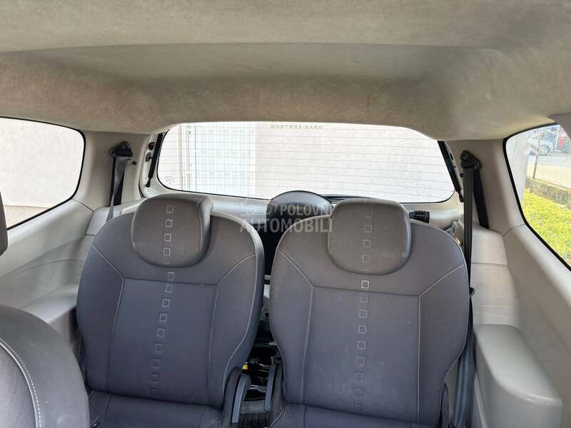 Renault Twingo NIGHT DAY