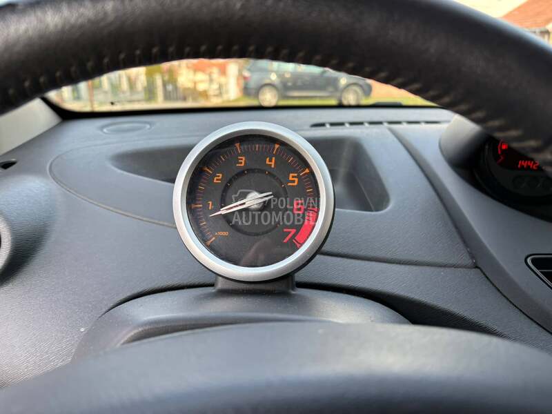 Renault Twingo NIGHT DAY