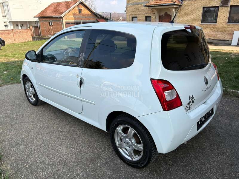 Renault Twingo NIGHT DAY