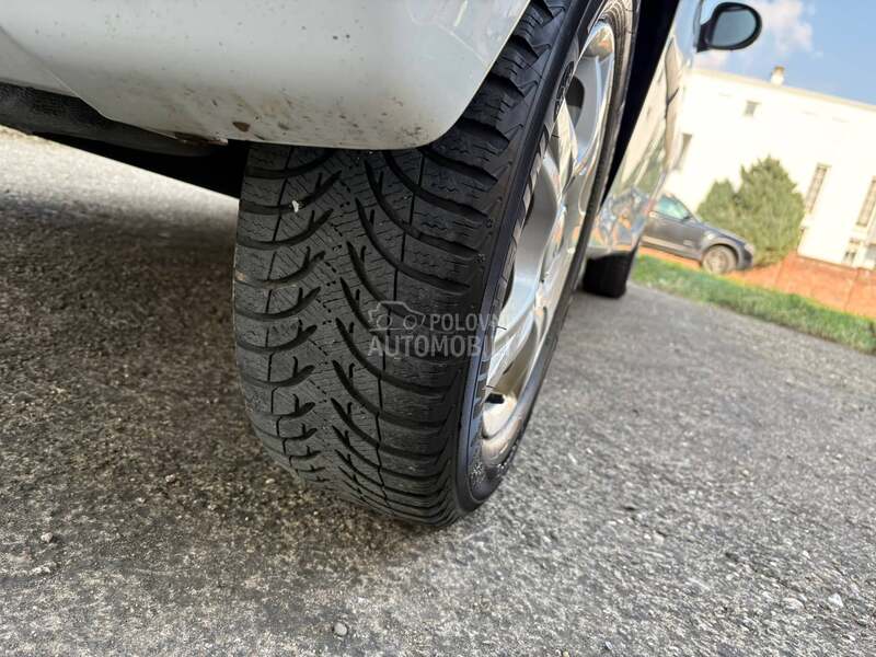 Renault Twingo NIGHT DAY