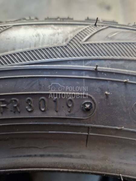 Falken 205/55 R17 Zimska