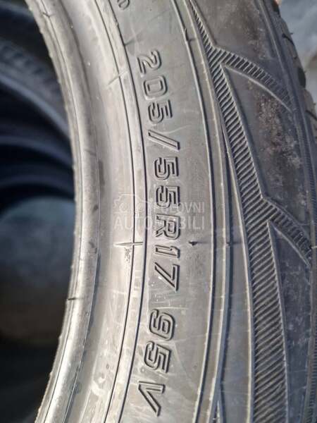 Falken 205/55 R17 Zimska