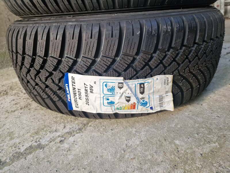 Falken 205/55 R17 Zimska