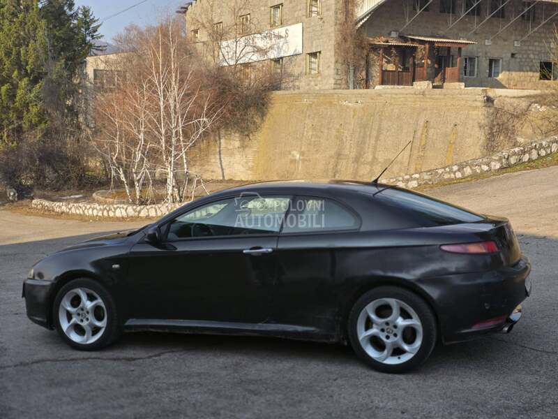 Alfa Romeo GT 