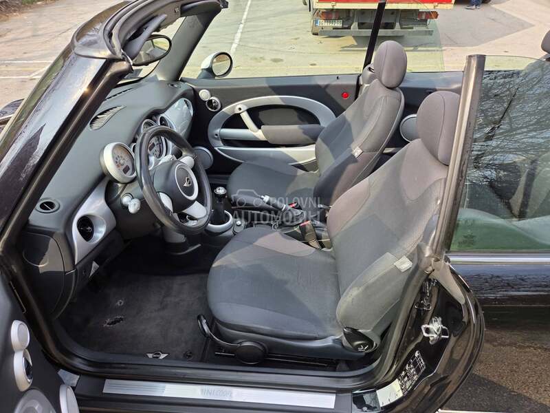 MINI Cooper 1.6 C.A.B.R.O