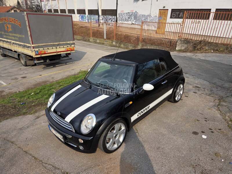 MINI Cooper 1.6 C.A.B.R.O