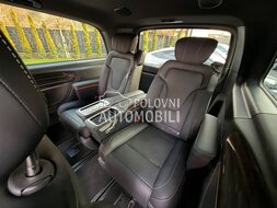 Mercedes Benz V Klasa V300d slika 25