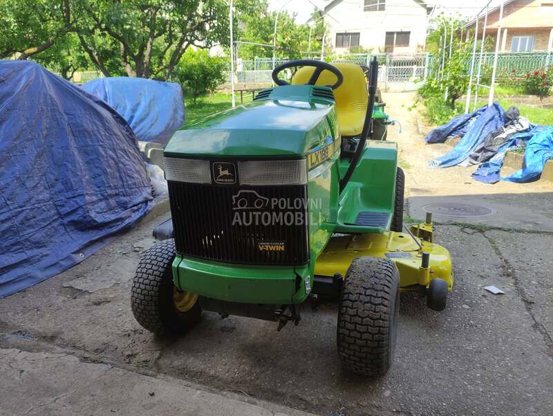 John Deere lx188
