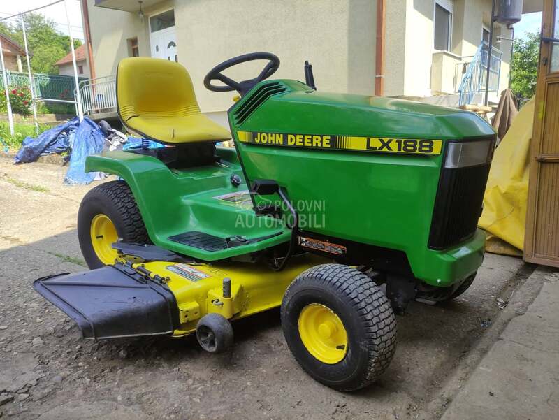 John Deere lx188