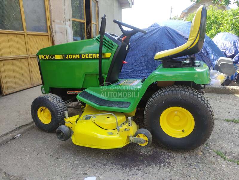 John Deere lx188