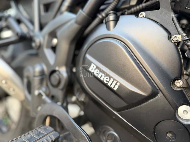 Benelli 702 X