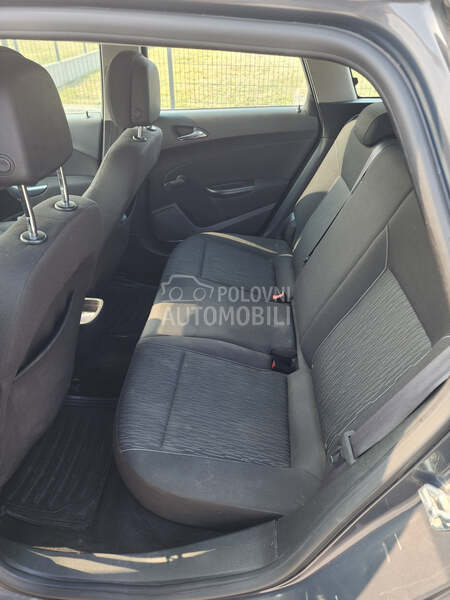 Opel Astra J 
