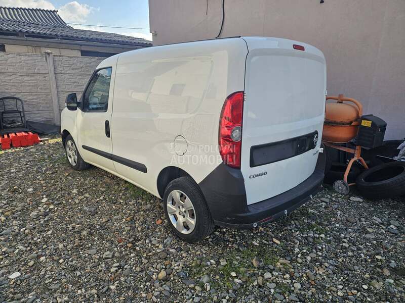 Opel Combo 1.6CDTI