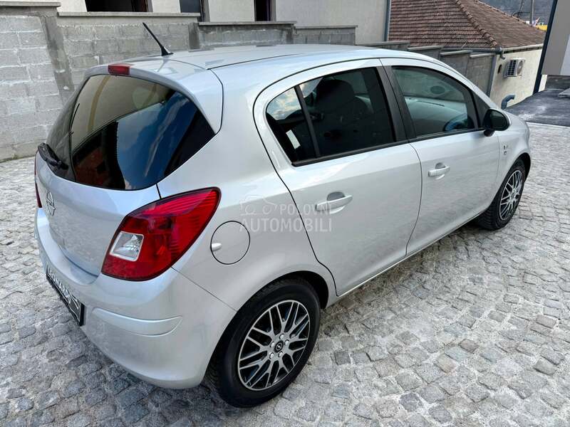 Opel Corsa D 1/2