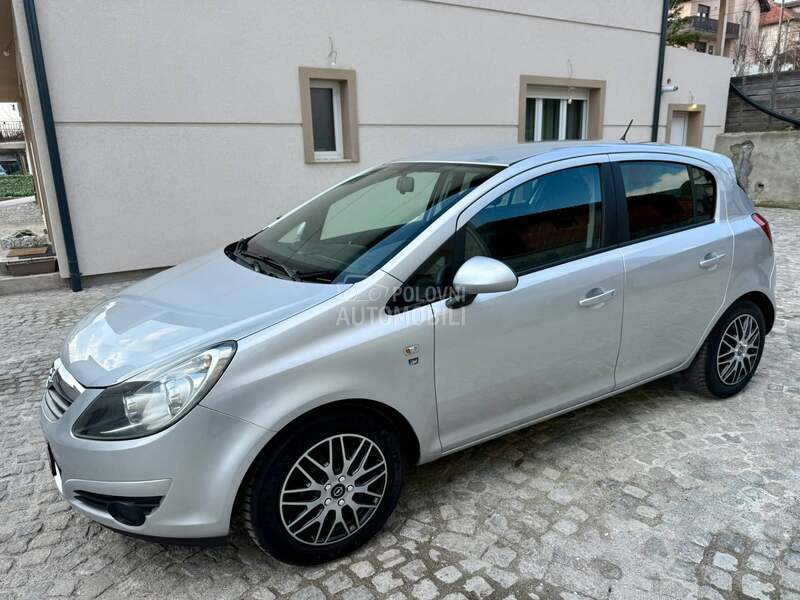 Opel Corsa D 1/2