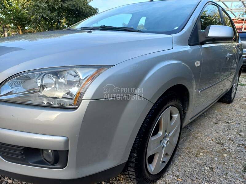 Ford Focus 1.6 16V