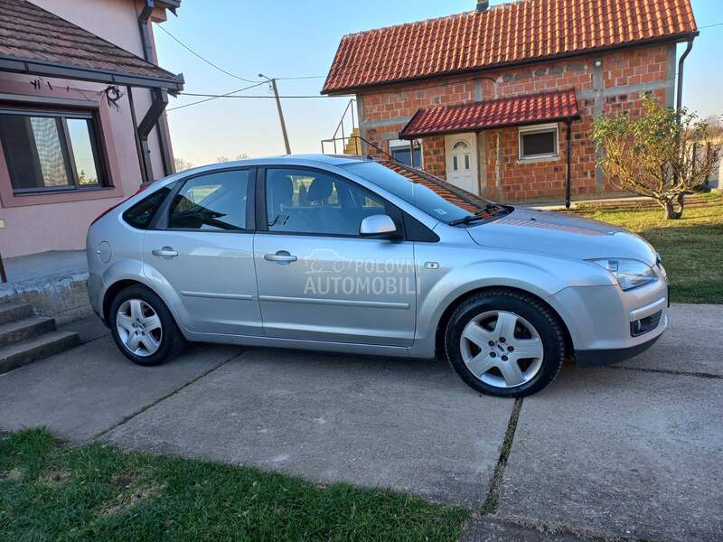 Ford Focus 1.6 16V